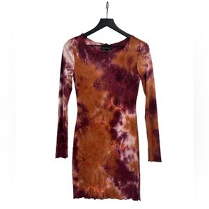 Derek Heart • Long sleeve tie dye fitted dress